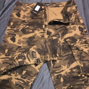 Camo fashion nova pants